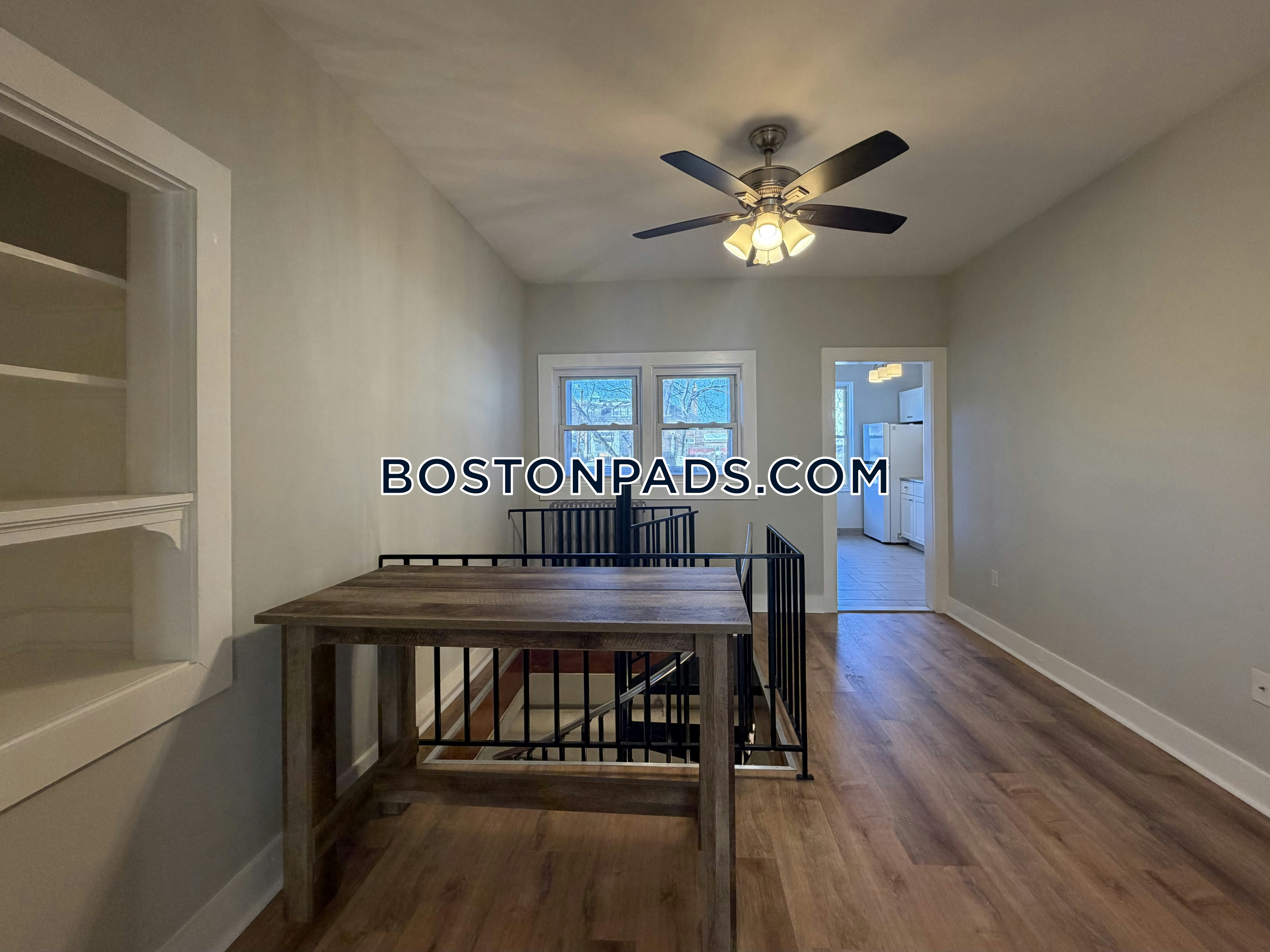 Boston - 5 Beds, 2 Baths