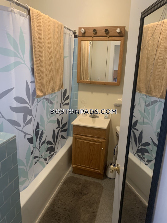 Boston - $2,450+ /mo