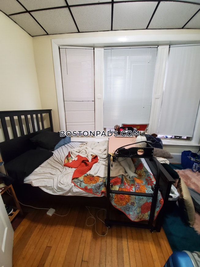 Boston - $3,200+ /mo