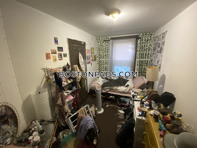 Boston - $3,165+ /mo