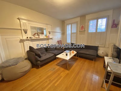 Brookline 3 Bed 1 Bath BROOKLINE- COOLIDGE CORNER $4,400  Coolidge Corner - $4,600 No Fee