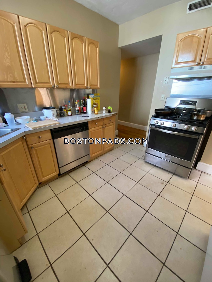 Boston - $4,260+ /month