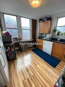 North End 3 Bed, 1 Bath Unit Boston - $5,500 No Fee