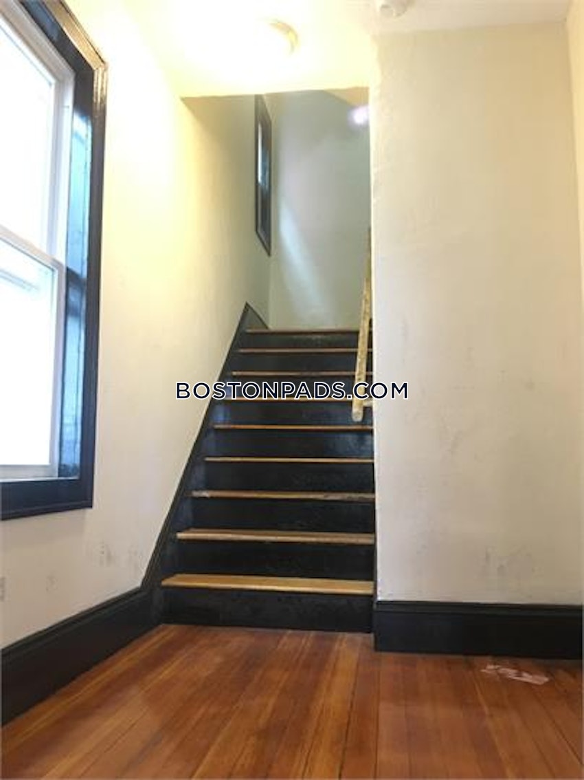 BOSTON - DORCHESTER - BOWDOIN STREET AREA - 4 Beds, 1 Bath - Image 5