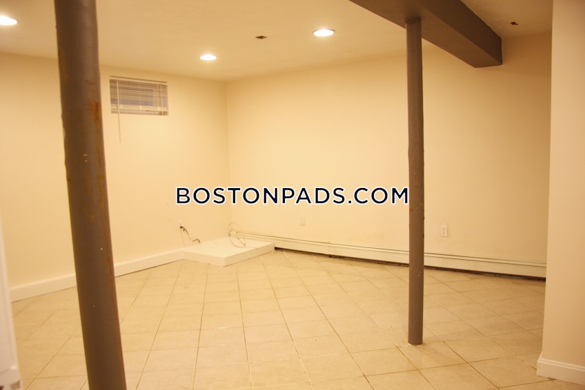 Woburn - $3,000+ /month