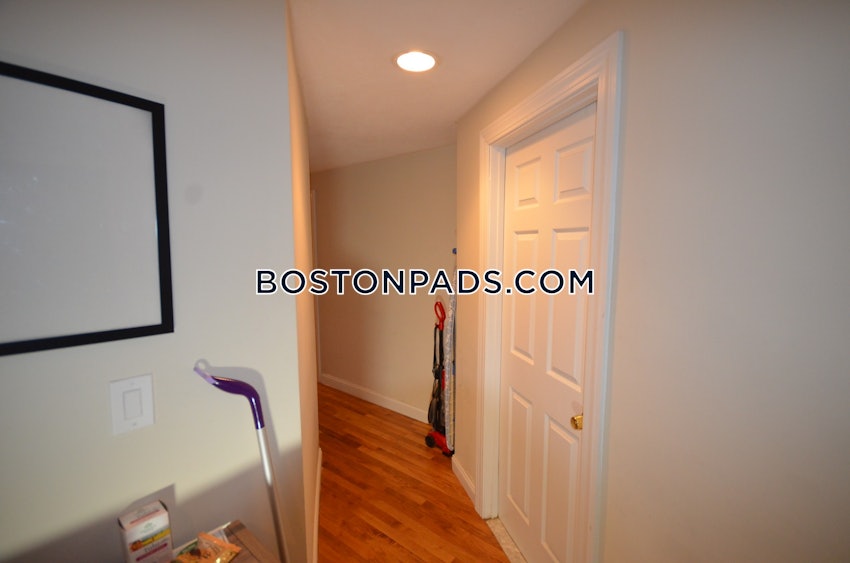 BOSTON - NORTHEASTERN/SYMPHONY - 3 Beds, 2 Baths - Image 7