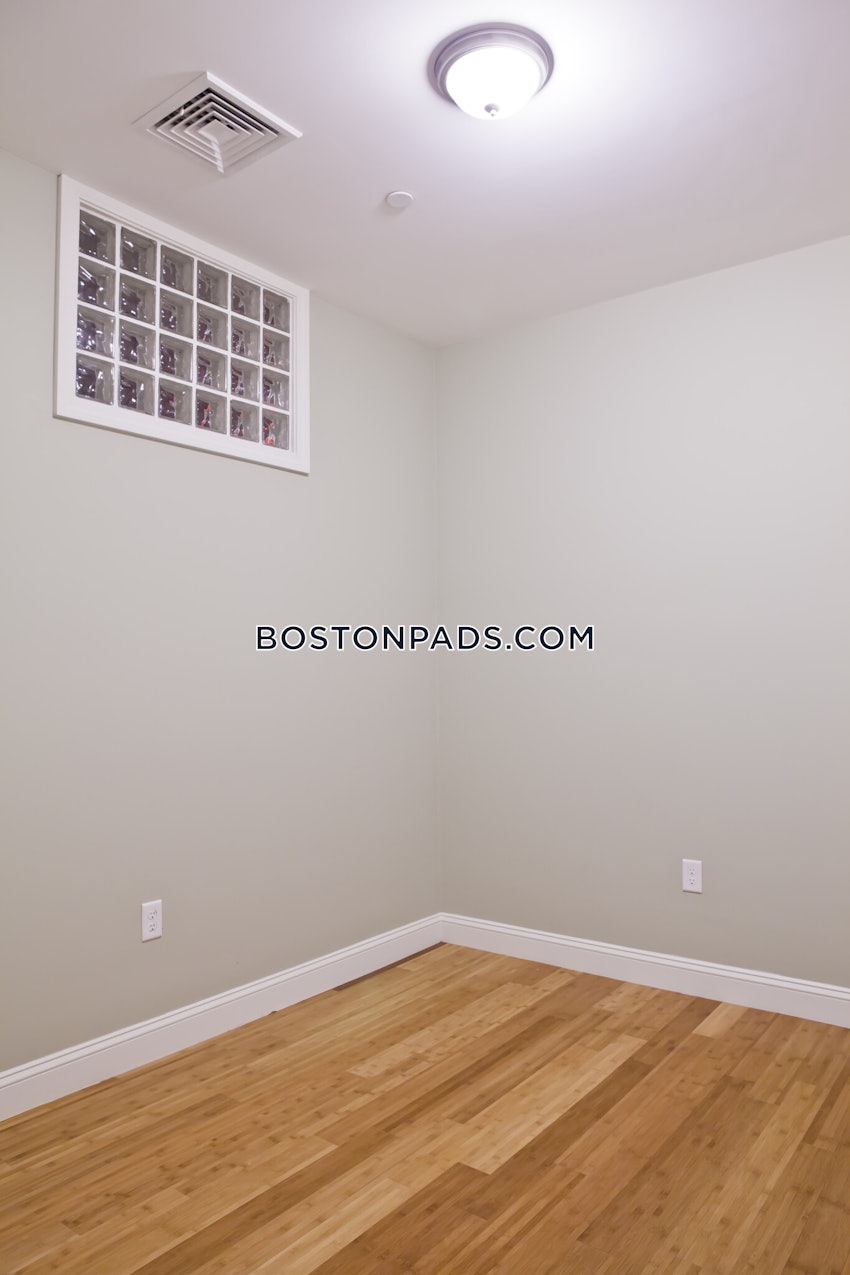 BOSTON - SOUTH BOSTON - WEST SIDE - 4 Beds, 2 Baths - Image 14