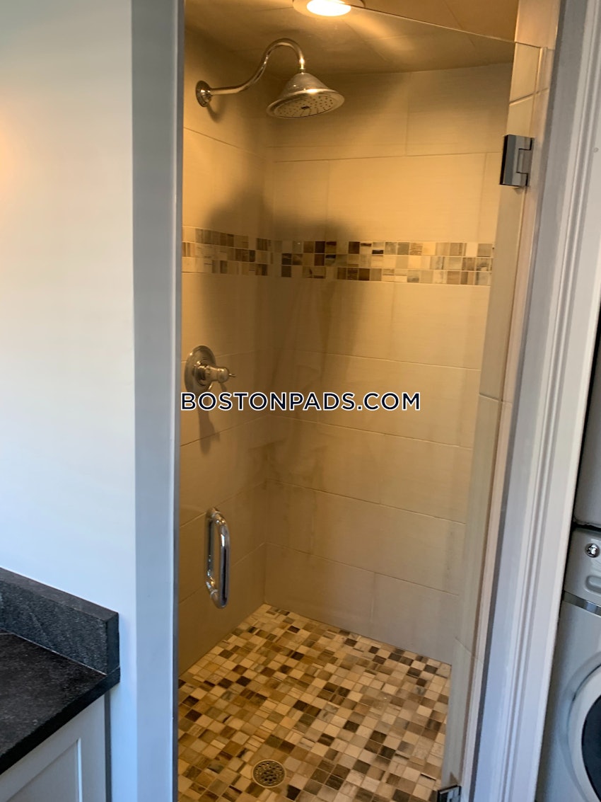 BOSTON - BAY VILLAGE - 1 Bed, 1 Bath - Image 6