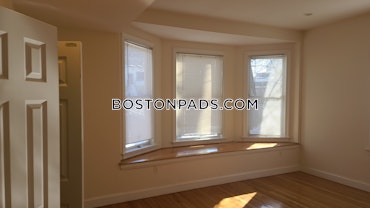 Boston - 3 Beds, 2 Baths