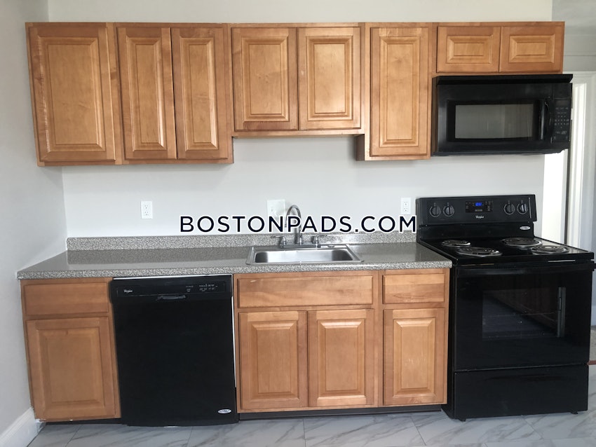 BOSTON - BRIGHTON - OAK SQUARE - 4 Beds, 1 Bath - Image 21