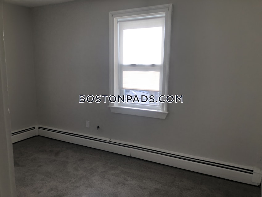 BOSTON - BRIGHTON - OAK SQUARE - 4 Beds, 1 Bath - Image 18