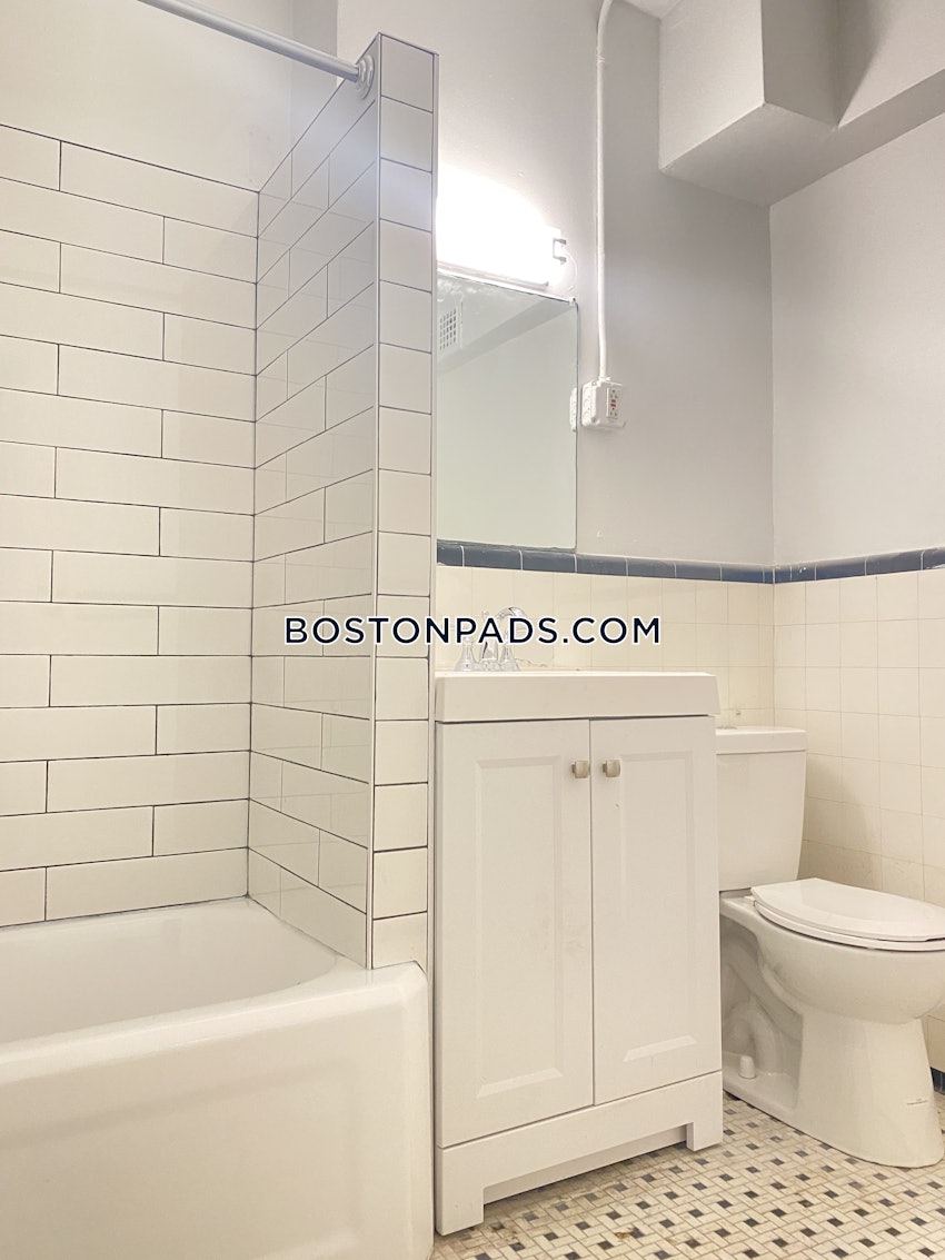 BOSTON - NORTHEASTERN/SYMPHONY - 3 Beds, 1 Bath - Image 10