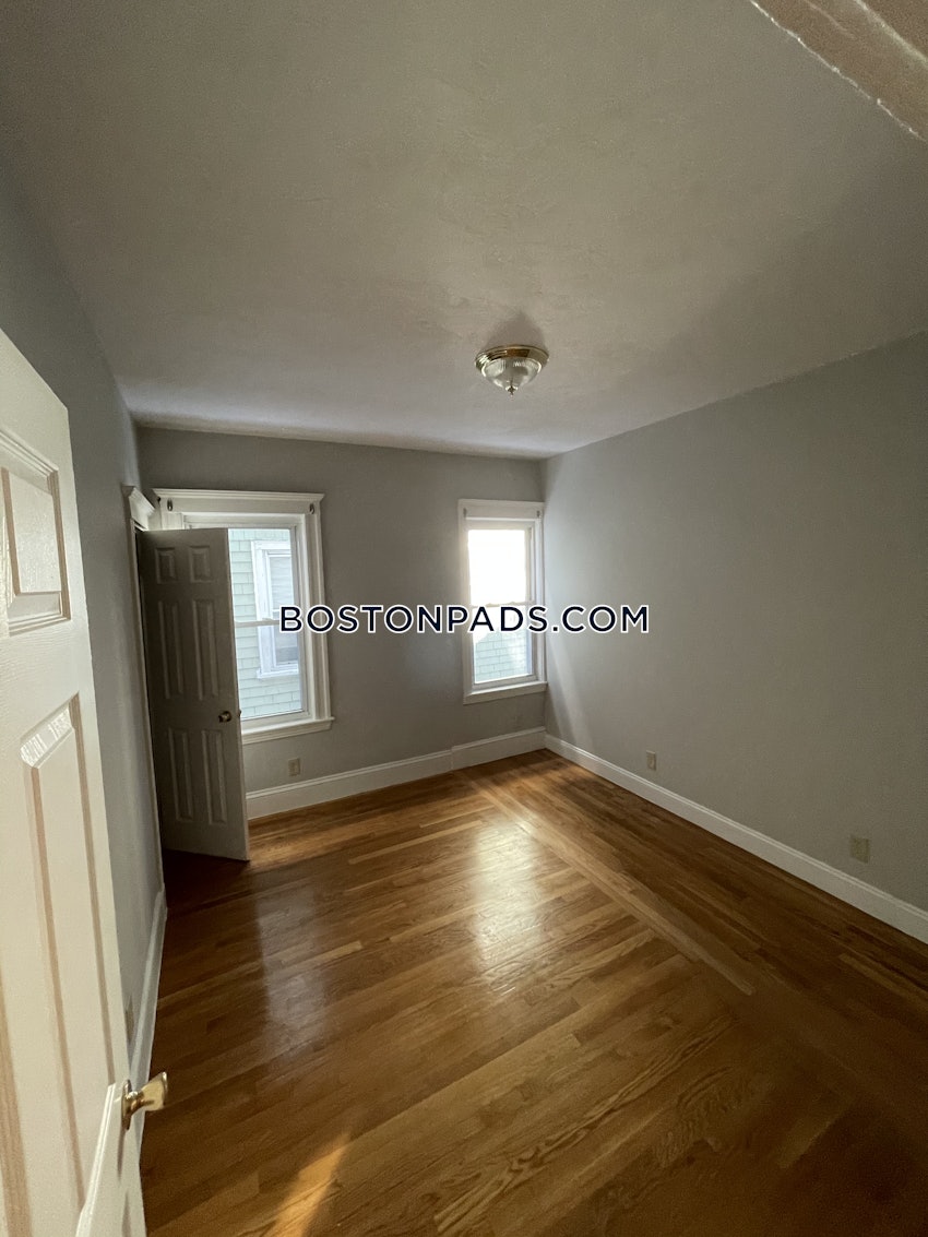 BOSTON - DORCHESTER - UPHAMS CORNER - 4 Beds, 2 Baths - Image 11