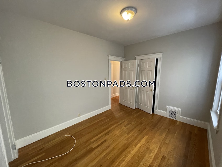 BOSTON - DORCHESTER - UPHAMS CORNER - 4 Beds, 2 Baths - Image 13