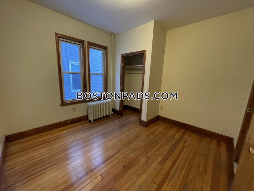 BOSTON - DORCHESTER - UPHAMS CORNER - 4 Beds, 2 Baths - Image 8