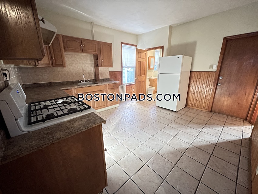 BOSTON - DORCHESTER - UPHAMS CORNER - 4 Beds, 2 Baths - Image 21