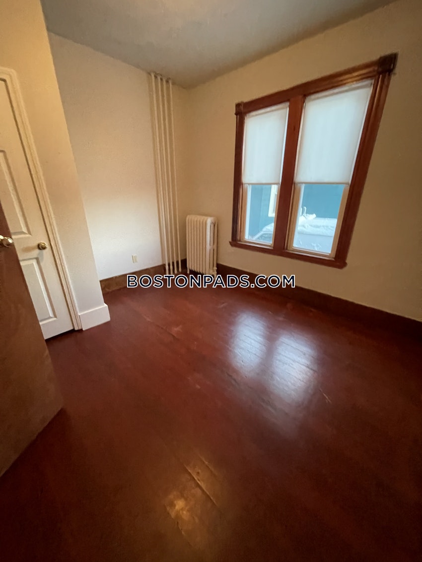 BOSTON - DORCHESTER - UPHAMS CORNER - 4 Beds, 2 Baths - Image 7