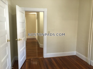 Boston - 4 Beds, 2 Baths