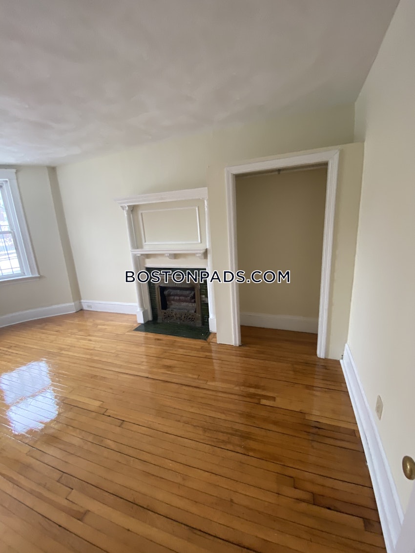 BOSTON - ALLSTON/BRIGHTON BORDER - 3 Beds, 1 Bath - Image 6