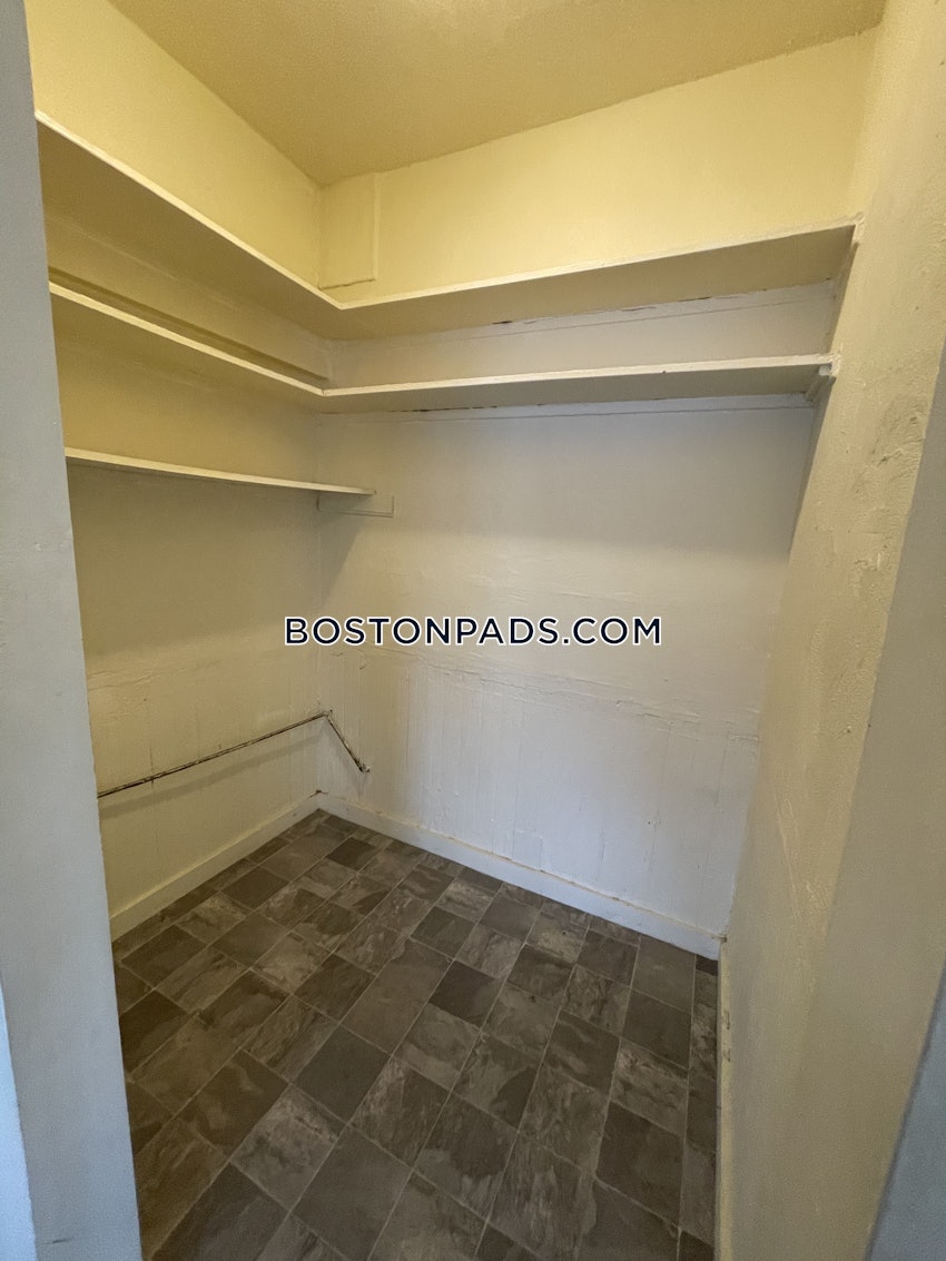 BOSTON - DORCHESTER - CENTER - 3 Beds, 1 Bath - Image 12