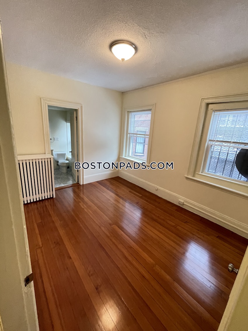 BOSTON - BACK BAY - 1 Bed, 1 Bath - Image 5