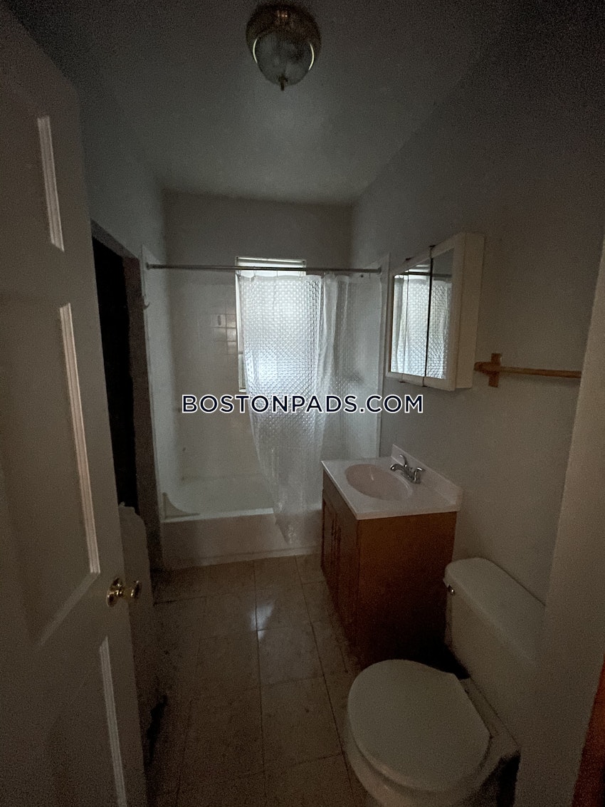 BOSTON - DORCHESTER - UPHAMS CORNER - 4 Beds, 2 Baths - Image 11