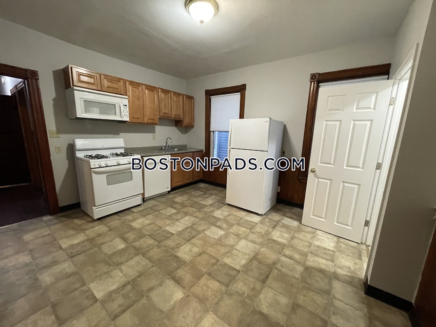 BOSTON - DORCHESTER - UPHAMS CORNER - 4 Beds, 2 Baths - Image 5