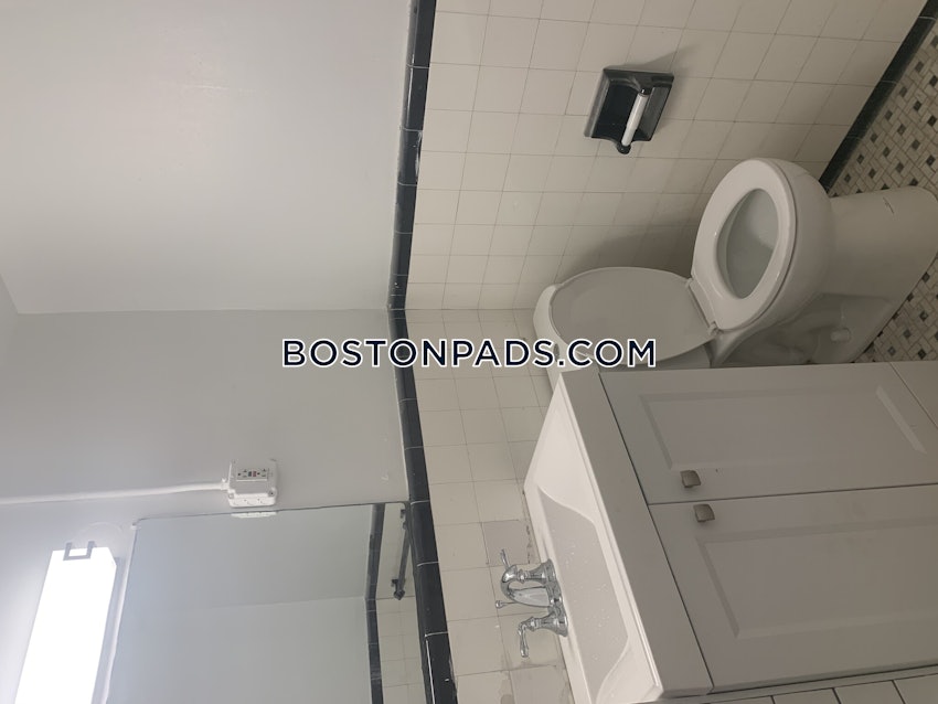 BOSTON - NORTHEASTERN/SYMPHONY - 3 Beds, 1 Bath - Image 24