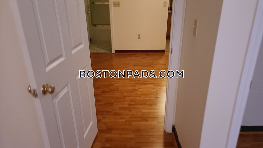 BOSTON - DOWNTOWN - 1 Bed, 1 Bath - Image 4