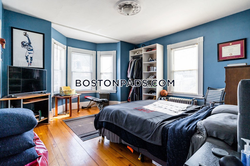 BOSTON - ALLSTON - 4 Beds, 2 Baths - Image 14