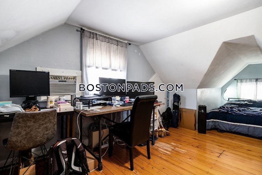 BOSTON - ALLSTON - 4 Beds, 2 Baths - Image 5