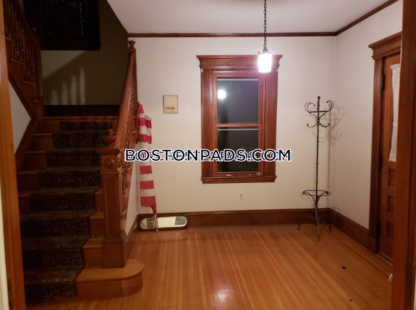 BOSTON - DORCHESTER - SAVIN HILL - 4 Beds, 2.5 Baths - Image 6