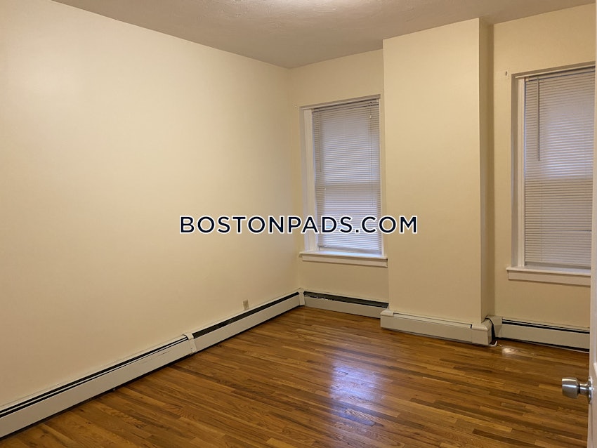 BOSTON - FORT HILL - 4 Beds, 1 Bath - Image 7