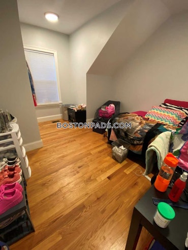 Boston - 2 Beds, 1 Baths