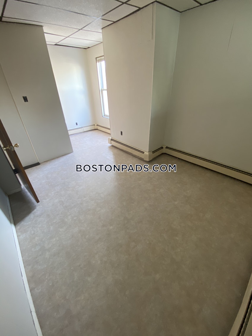 SOMERVILLE - PORTER SQUARE - 2 Beds, 1 Bath - Image 3