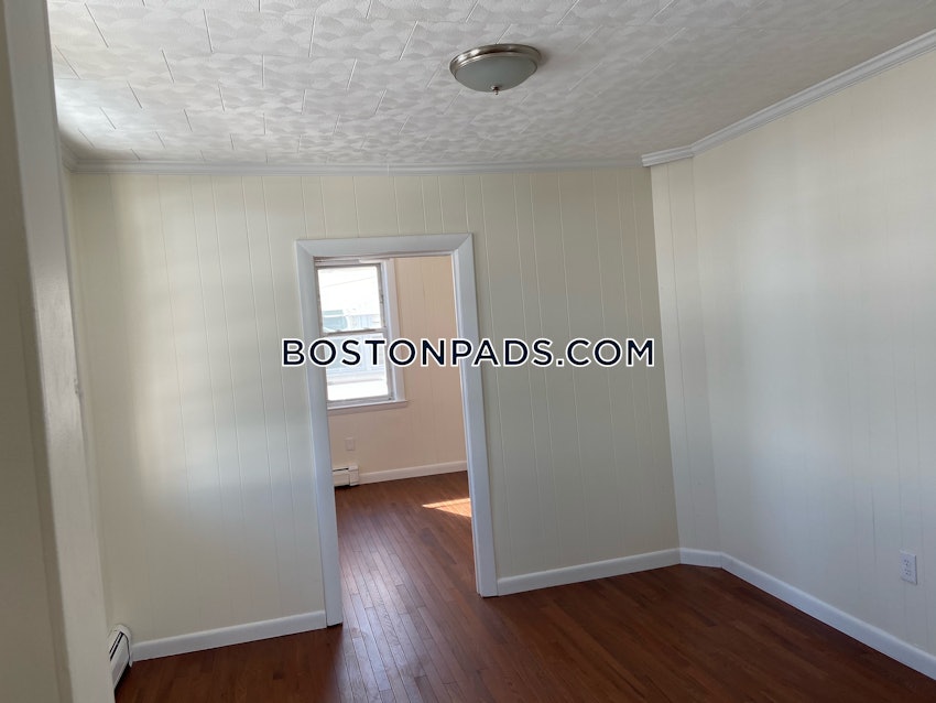 REVERE - 2 Beds, 1 Bath - Image 7