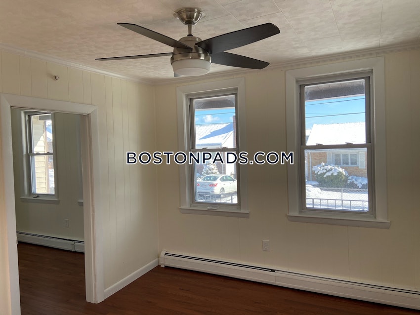 REVERE - 2 Beds, 1 Bath - Image 8