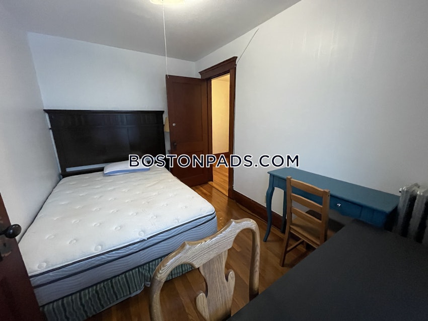 BOSTON - WEST ROXBURY - 3 Beds, 1 Bath - Image 10