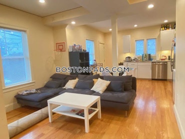 Boston - 4 Beds, 2 Baths