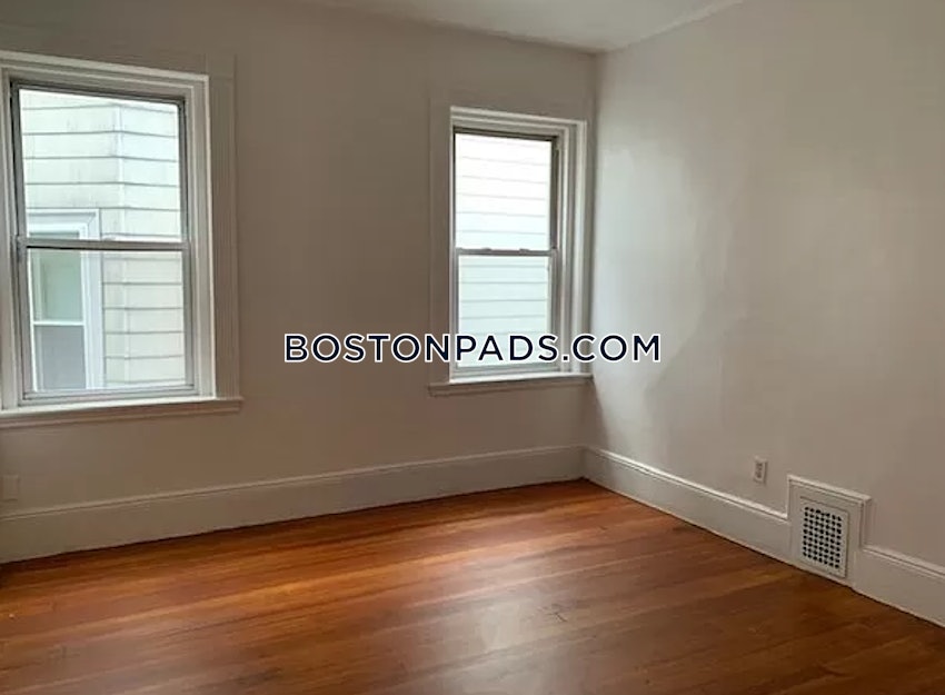 BOSTON - BRIGHTON - OAK SQUARE - 4 Beds, 1.5 Baths - Image 10