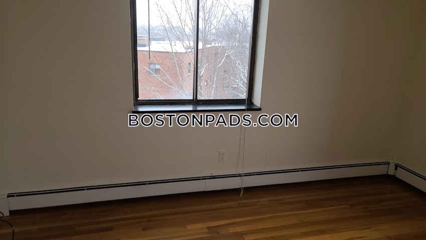 WATERTOWN - 2 Beds, 1 Bath - Image 9