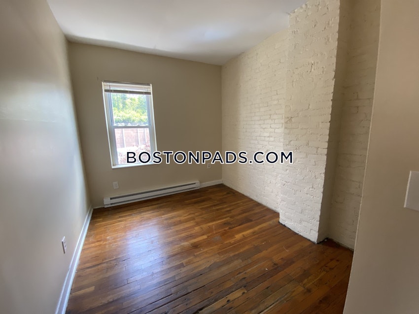 BOSTON - MISSION HILL - 2 Beds, 1 Bath - Image 1