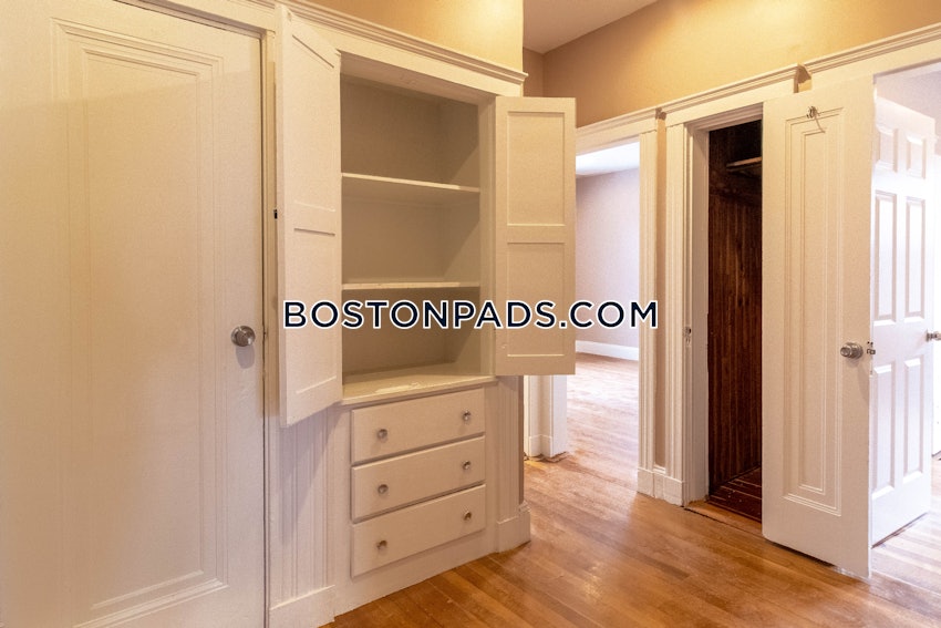 BOSTON - DORCHESTER - FOUR CORNERS - 4 Beds, 1 Bath - Image 16