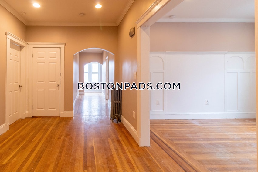 BOSTON - DORCHESTER - FOUR CORNERS - 4 Beds, 1 Bath - Image 17