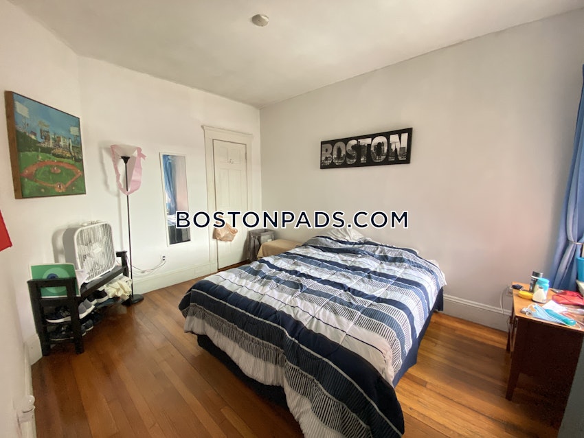 BOSTON - ALLSTON/BRIGHTON BORDER - 3 Beds, 1 Bath - Image 10