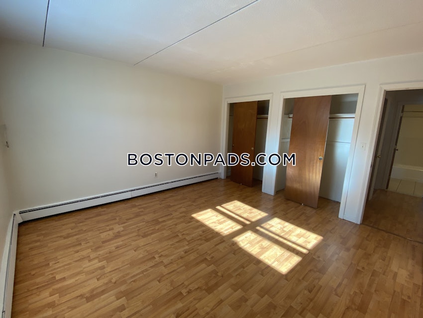 WOBURN - 2 Beds, 1 Bath - Image 11