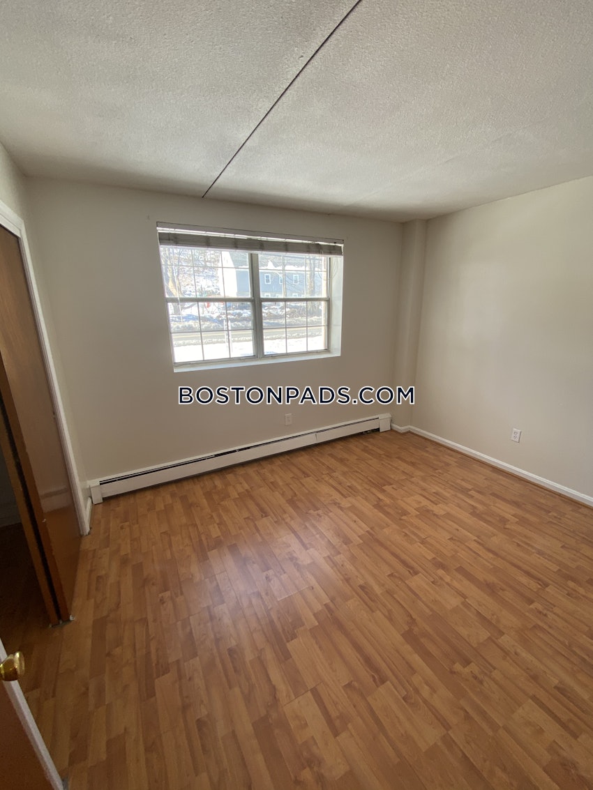 WOBURN - 2 Beds, 1 Bath - Image 13