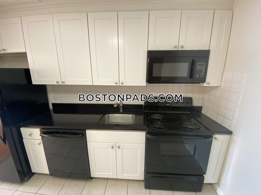 WOBURN - 2 Beds, 1 Bath - Image 17