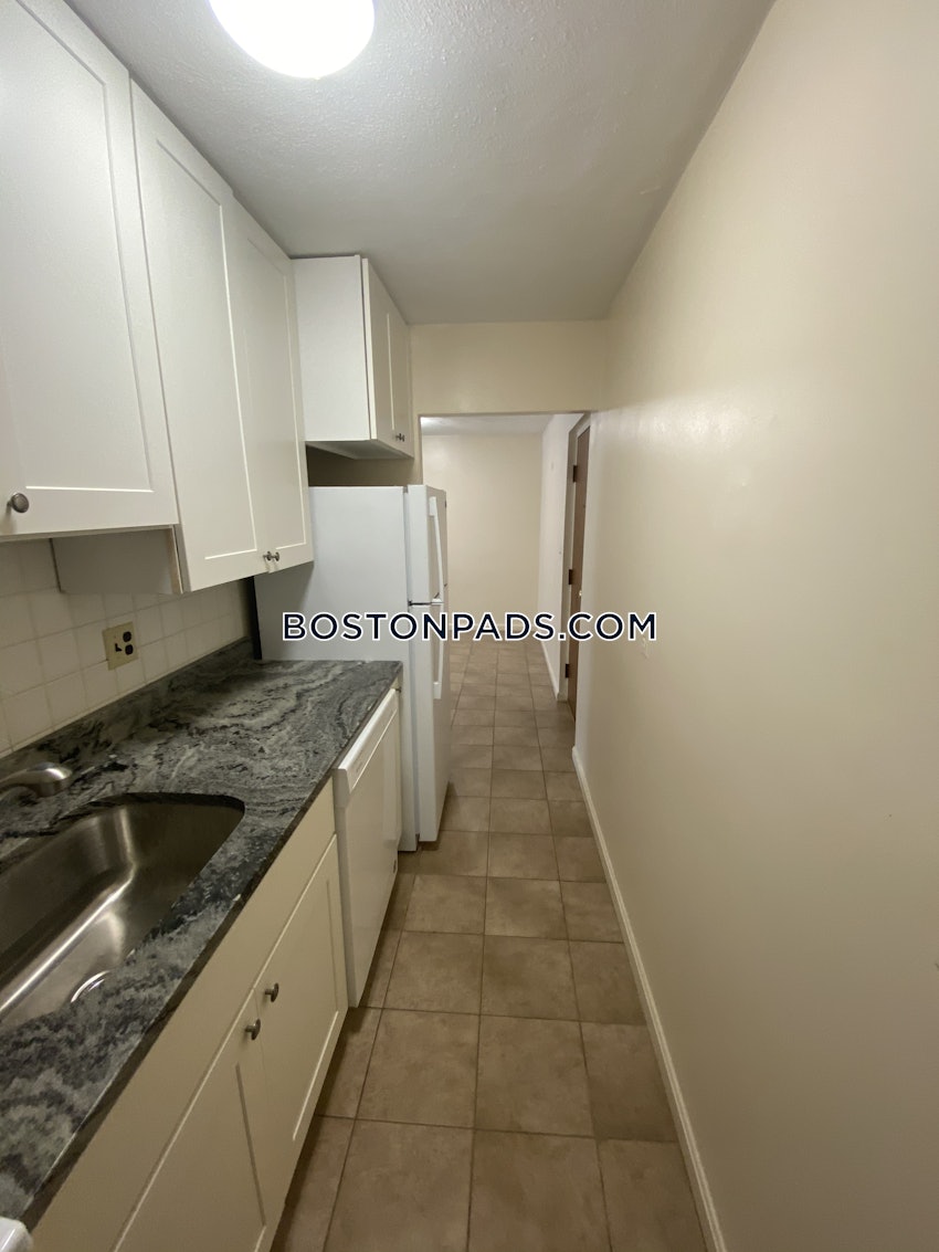 WOBURN - 1 Bed, 1 Bath - Image 10