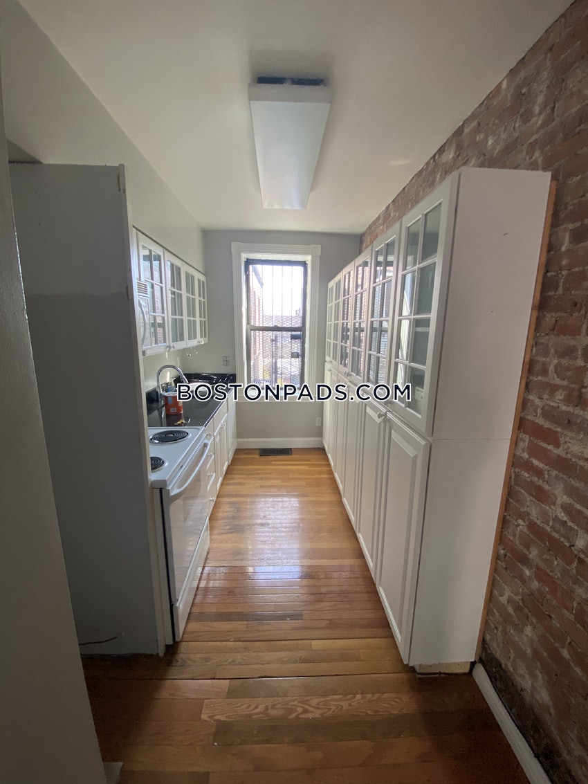 BOSTON - BACK BAY - 1 Bed, 1 Bath - Image 14